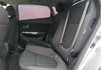 Подержанный автомобиль Kia Rio Hatchback 2014 года (11 фото)