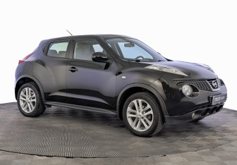 Подержанный автомобиль Nissan Juke 2014 года (3 фото)