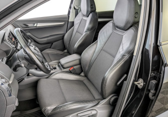 Подержанный автомобиль Skoda Karoq 2021 года (20 фото)