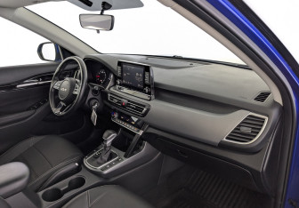 Подержанный автомобиль Kia Seltos 2022 года (11 фото)