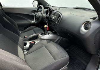 Подержанный автомобиль Nissan Juke 2012 года (13 фото)