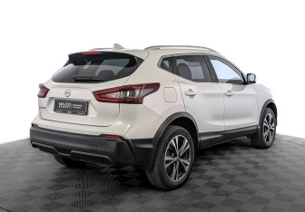 Подержанный автомобиль Nissan Qashqai 2020 года (5 фото)