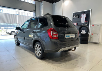 Подержанный автомобиль LADA (ВАЗ) Kalina Wagon 2016 года (6 фото)