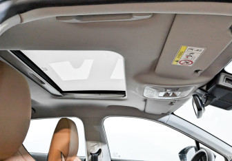 Подержанный автомобиль Omoda C5 2023 года (23 фото)