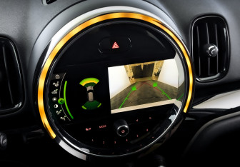 Подержанный автомобиль MINI Countryman 2021 года (27 фото)