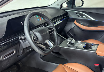 Подержанный автомобиль Omoda C5 2023 года (9 фото)