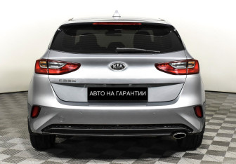 Подержанный автомобиль Kia Ceed Hatchback 2020 года (6 фото)