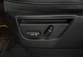 Подержанный автомобиль Land Rover Freelander 2013 года (20 фото)