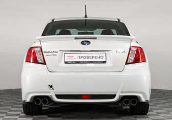 Подержанный автомобиль Subaru Impreza WRX Sedan 2011 года (6 фото)