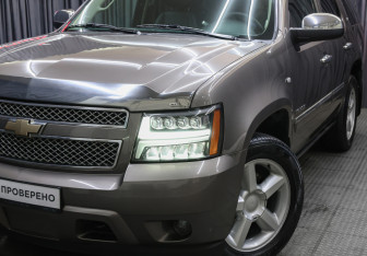 Подержанный автомобиль Chevrolet Tahoe 2013 года (21 фото)