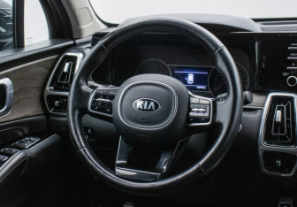 Подержанный автомобиль Kia Sorento 2020 года (15 фото)