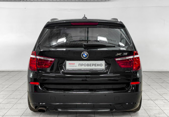 Подержанный автомобиль BMW X3 2011 года (5 фото)