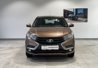 Подержанный автомобиль LADA (ВАЗ) XRAY 2016 года (2 фото)