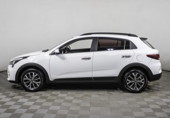 Подержанный автомобиль Kia Rio Hatchback 2021 года (8 фото)
