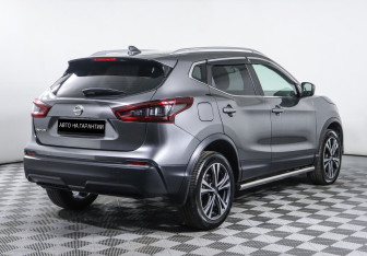 Подержанный автомобиль Nissan Qashqai 2020 года (3 фото)
