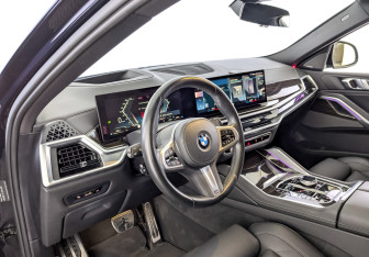 Подержанный автомобиль BMW X6 2023 года (16 фото)