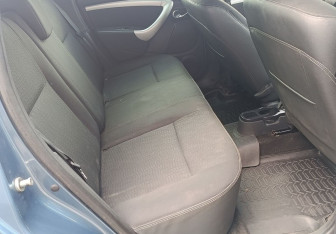 Подержанный автомобиль Nissan Terrano 2014 года (11 фото)