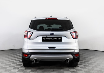 Подержанный автомобиль Ford Kuga 2018 года (4 фото)