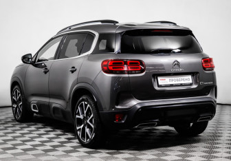 Подержанный автомобиль Citroen C5 Aircross 2019 года (7 фото)