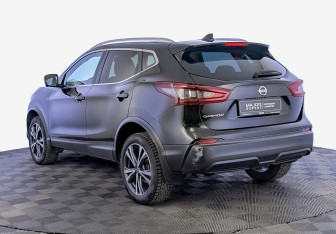 Подержанный автомобиль Nissan Qashqai 2020 года (7 фото)