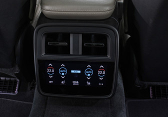 Подержанный автомобиль Porsche Taycan 2021 года (25 фото)