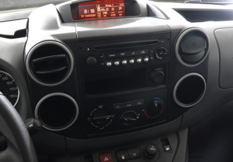 Подержанный автомобиль Peugeot Partner 2021 года (13 фото)