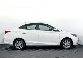 Подержанный автомобиль Changan Alsvin 2024 года (4 фото)