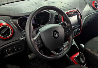 Подержанный автомобиль Renault Kaptur 2018 года (12 фото)