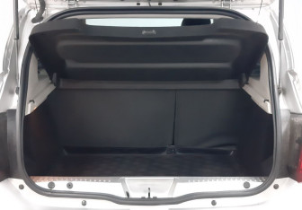 Подержанный автомобиль Renault Sandero 2020 года (13 фото)