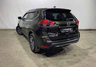 Подержанный автомобиль Nissan X-Trail 2020 года (7 фото)