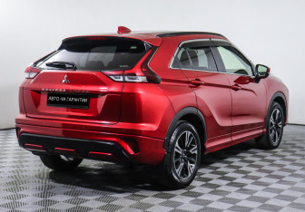 Подержанный автомобиль Mitsubishi Eclipse Cross 2021 года (3 фото)