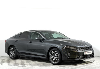 Подержанный автомобиль Kia K5 2021 года (3 фото)