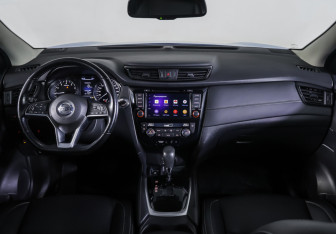 Подержанный автомобиль Nissan Qashqai 2020 года (17 фото)