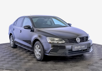 Подержанный автомобиль Volkswagen Jetta Sedan 2015 года (3 фото)