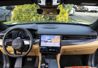 Подержанный автомобиль Lynk&Co 09 2022 года (13 фото)