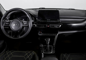 Подержанный автомобиль Kia Seltos 2021 года (12 фото)