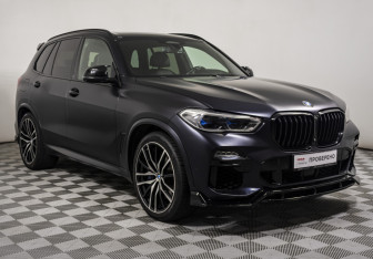 Подержанный автомобиль BMW X5 2019 года (4 фото)