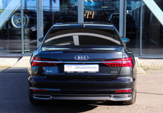 Подержанный автомобиль Audi A6 Sedan 2021 года (5 фото)