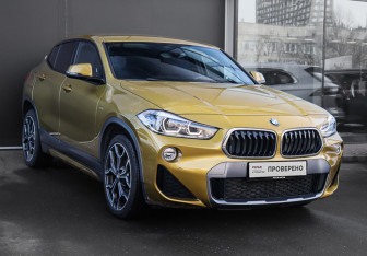 Подержанный автомобиль BMW X2 2017 года (3 фото)