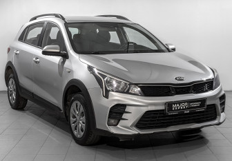 Подержанный автомобиль Kia Rio Hatchback 2021 года (3 фото)