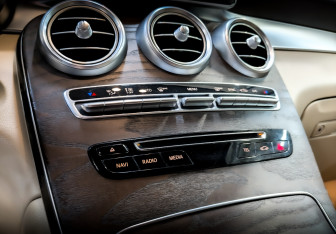 Подержанный автомобиль Mercedes-Benz GLC Coupe 2015 года (24 фото)