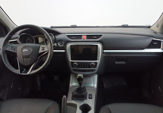 Подержанный автомобиль JAC T8 2023 года (12 фото)