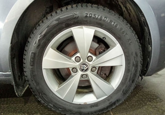 Подержанный автомобиль Skoda Octavia Liftback 2019 года (18 фото)