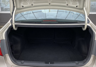 Подержанный автомобиль Kia Rio Sedan 2012 года (12 фото)