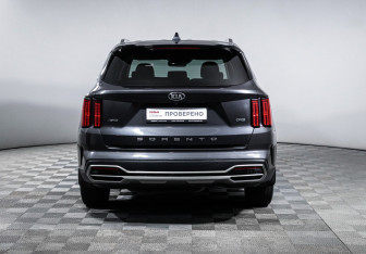 Подержанный автомобиль Kia Sorento 2020 года (6 фото)