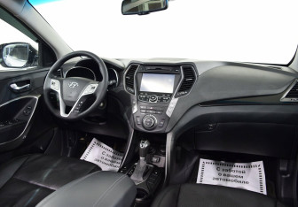 Подержанный автомобиль Hyundai Santa Fe 2012 года (9 фото)