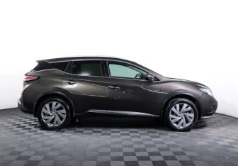Подержанный автомобиль Nissan Murano Suv 2018 года (4 фото)