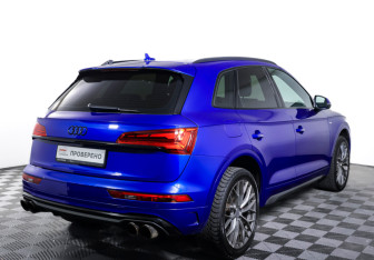 Подержанный автомобиль Audi Q5 2021 года (5 фото)