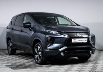 Подержанный автомобиль Mitsubishi Xpander 2022 года (3 фото)
