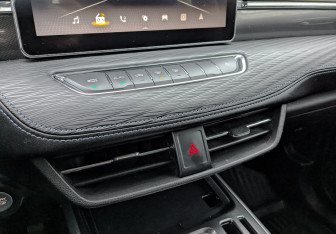 Подержанный автомобиль Haval Jolion 2022 года (27 фото)